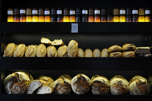 Des gâteaux et du pain